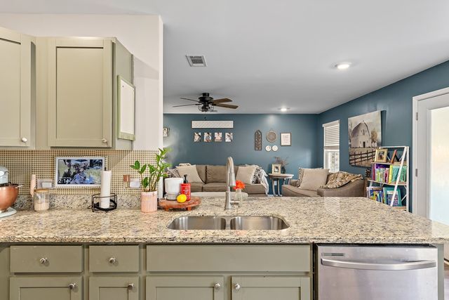632 Ridgeland Rd, Dothan, AL 36301