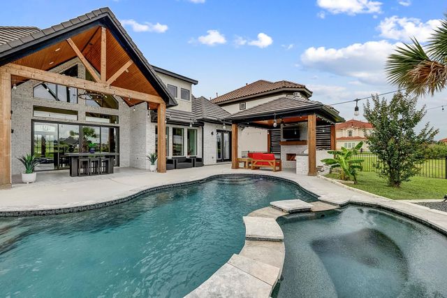 11650 Renaissance Drive, Montgomery, TX 77356