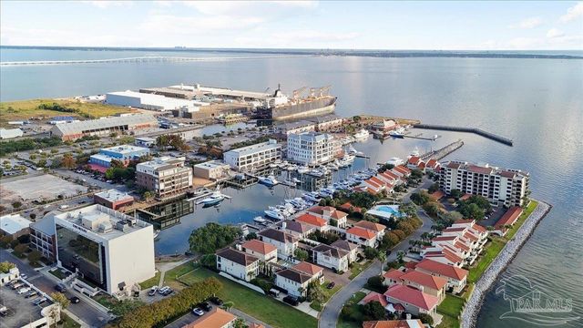 1 Port Royal Way 1&3, Pensacola, FL 32502