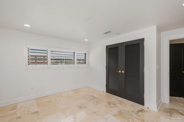 1 Port Royal Way 1&3, Pensacola, FL 32502