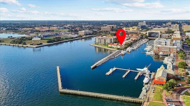 1 Port Royal Way 1&3, Pensacola, FL 32502