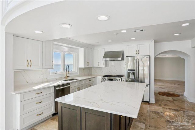 1 Port Royal Way 1&3, Pensacola, FL 32502