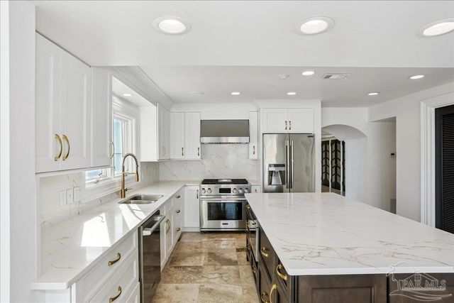 1 Port Royal Way 1&3, Pensacola, FL 32502