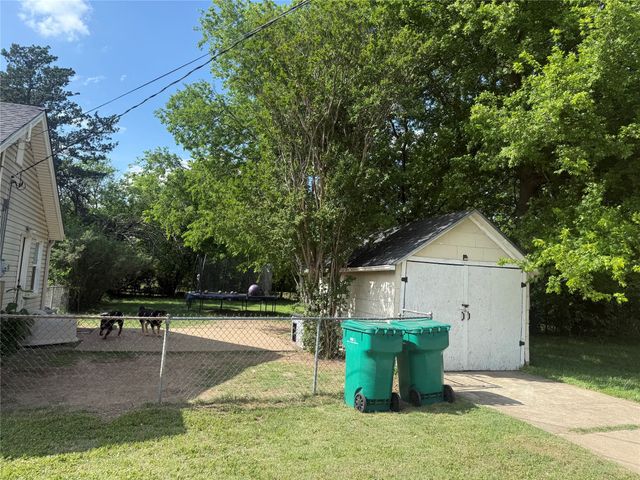 301 Cedar Street, Waco, TX 76705