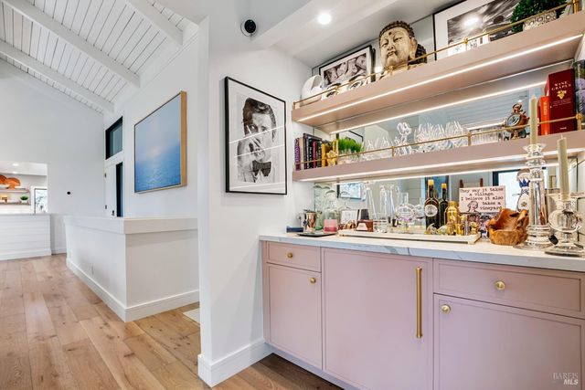 350 Deer Hollow Dr, Napa, CA 94558