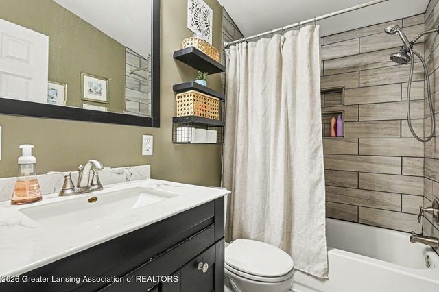 1404 Weber Drive, Lansing, MI 48912