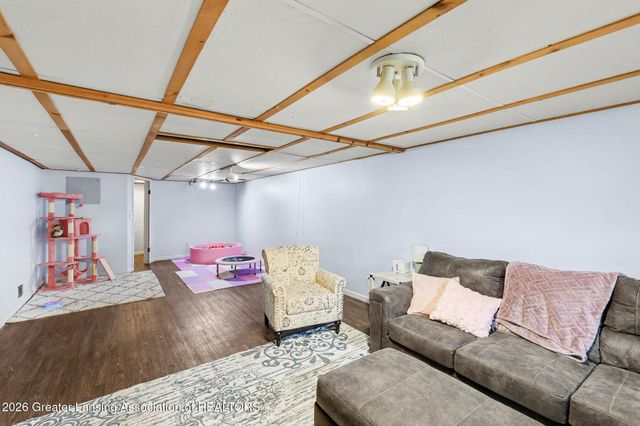 1404 Weber Drive, Lansing, MI 48912