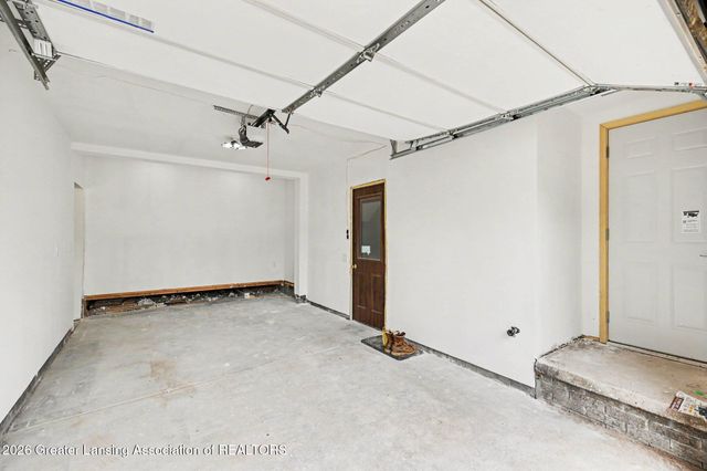 1404 Weber Drive, Lansing, MI 48912