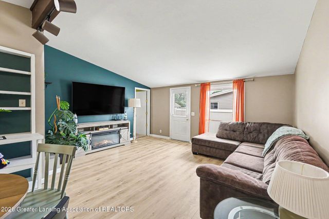 1404 Weber Drive, Lansing, MI 48912