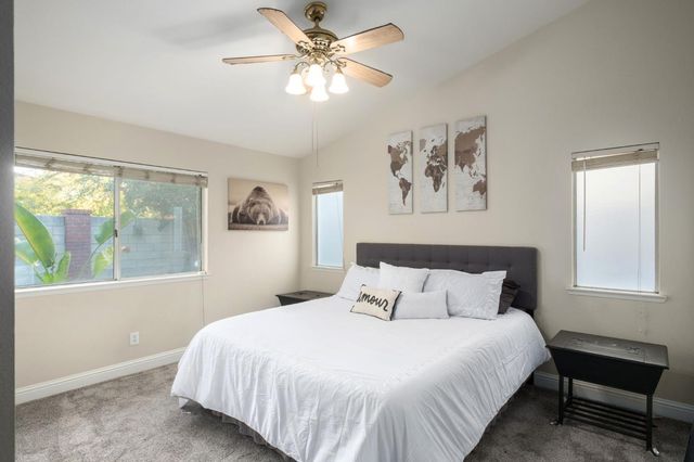 10610 N Seacrest Drive, Fresno, CA 93730