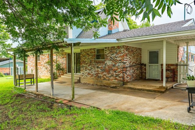 210 Yucca Drive, Weatherford, TX 76087