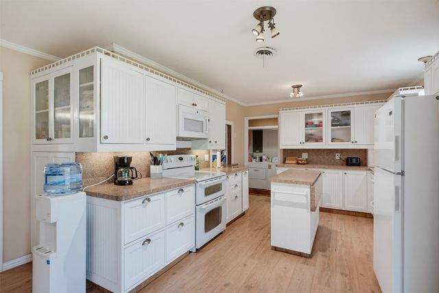 210 Yucca Drive, Weatherford, TX 76087