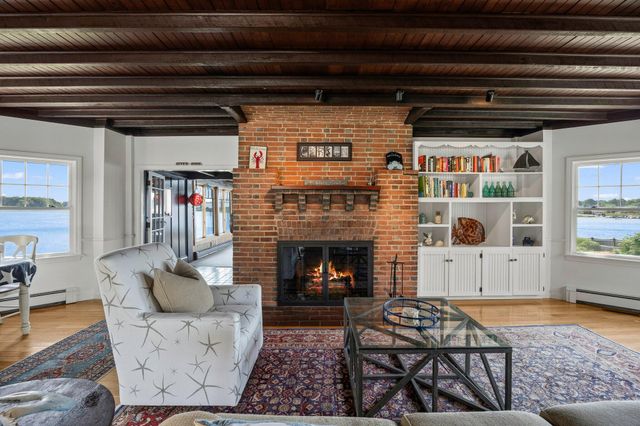 45 Seth Lane, South Yarmouth, MA 02664