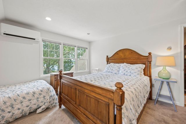 45 Seth Lane, South Yarmouth, MA 02664