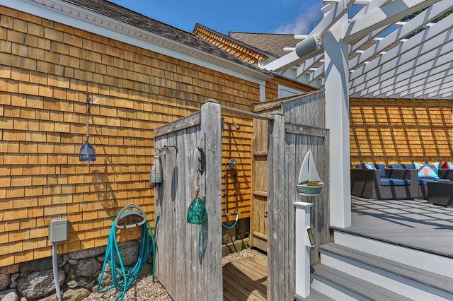 45 Seth Lane, South Yarmouth, MA 02664