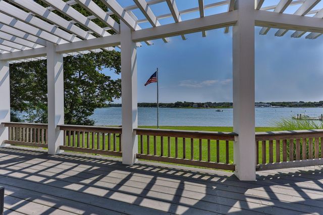 45 Seth Lane, South Yarmouth, MA 02664