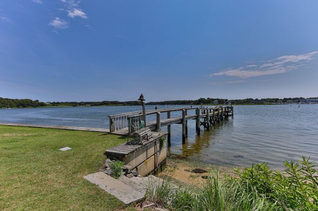 45 Seth Lane, South Yarmouth, MA 02664