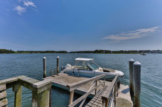 45 Seth Lane, South Yarmouth, MA 02664