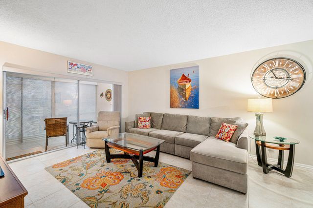 2700 SW 22nd Avenue 1409, Delray Beach, FL 33445