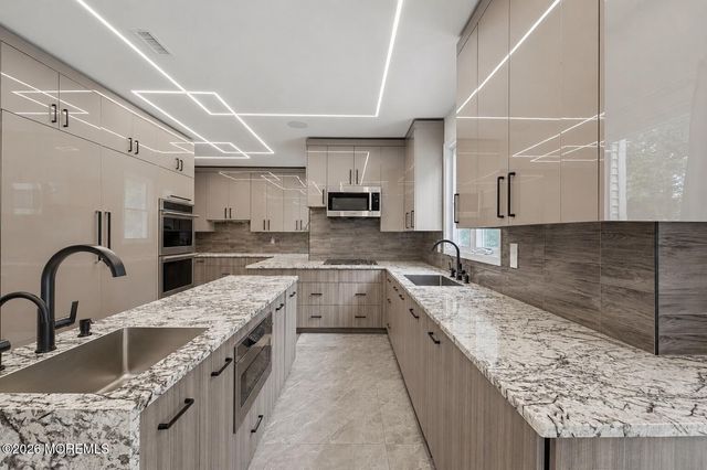 1232 Steeplechase Court, Toms River, NJ 08755
