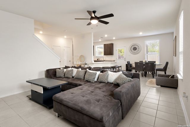 4631 OTRA OTRA DR, San Antonio, TX 78222