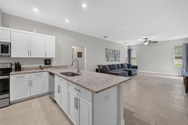 6144 DREW STREET, Brooksville, FL 34604