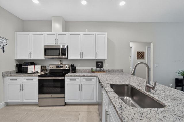 6144 DREW STREET, Brooksville, FL 34604