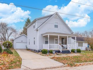 110 Lake Street, Bloomington, IL 61701