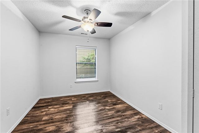 1704 SW D Street, Bentonville, AR 72712