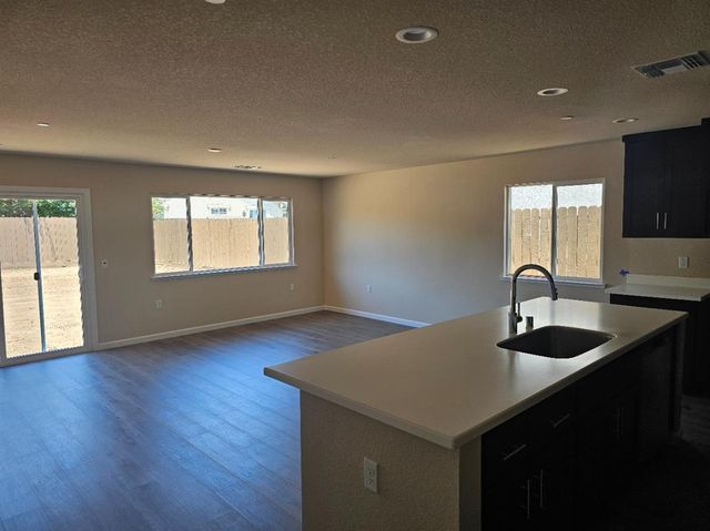 629 Fargo St, Stockton, CA 95204
