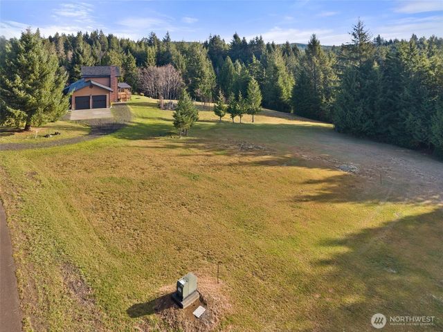 15 Spruce Lane, South Bend, WA 98586