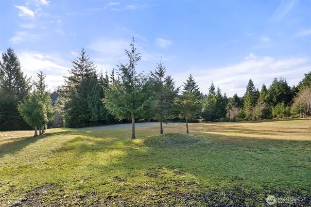 15 Spruce Lane, South Bend, WA 98586