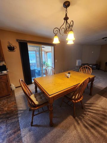 520 N 4th AVENUE, Redgranite, WI 54970