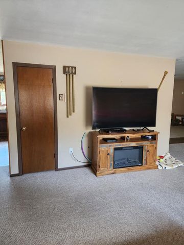 520 N 4th AVENUE, Redgranite, WI 54970