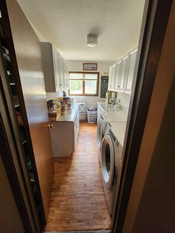 520 N 4th AVENUE, Redgranite, WI 54970