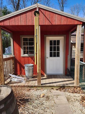 520 N 4th AVENUE, Redgranite, WI 54970