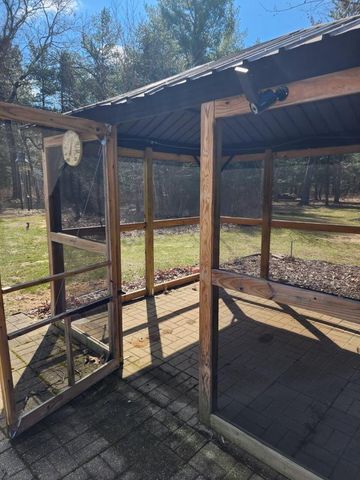 520 N 4th AVENUE, Redgranite, WI 54970