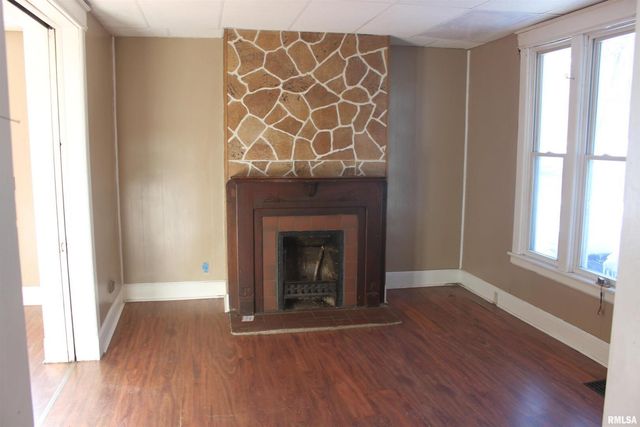 1603 Arlington Ave Avenue, Davenport, IA 52803