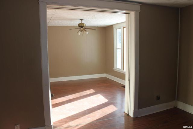 1603 Arlington Ave Avenue, Davenport, IA 52803