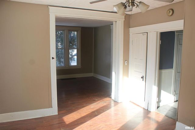 1603 Arlington Ave Avenue, Davenport, IA 52803