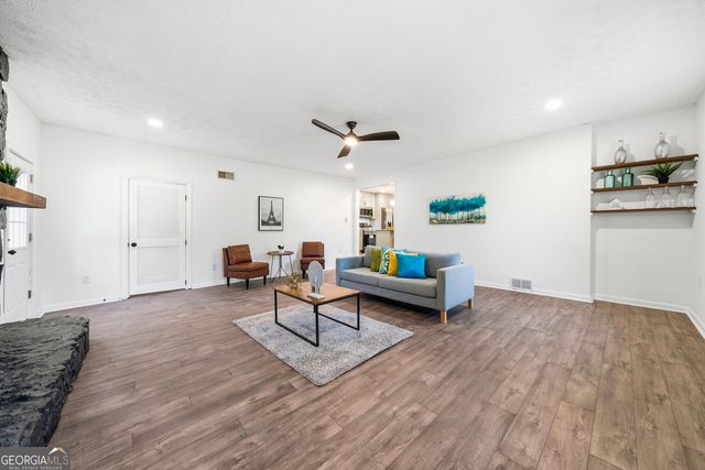 6500 SW Shannonlore Drive, South Fulton, GA 30349