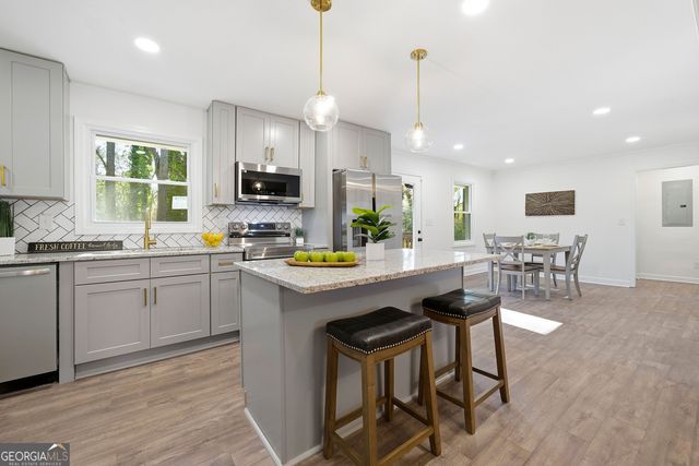 6500 SW Shannonlore Drive, South Fulton, GA 30349