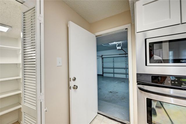921 Marine Drive 110, Galveston, TX 77550