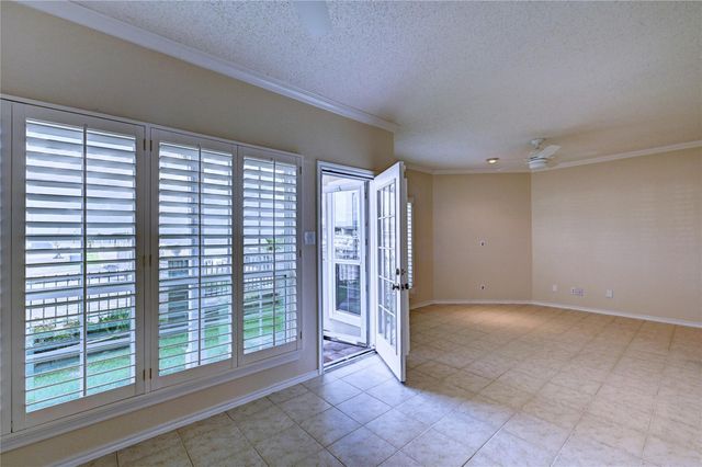 921 Marine Drive 110, Galveston, TX 77550