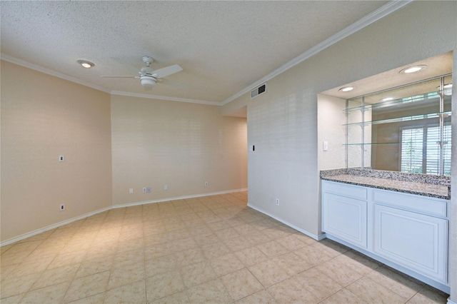 921 Marine Drive 110, Galveston, TX 77550