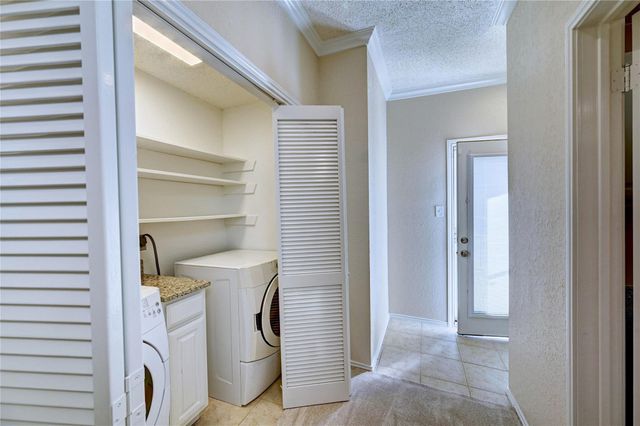 921 Marine Drive 110, Galveston, TX 77550
