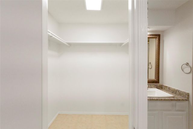 921 Marine Drive 110, Galveston, TX 77550