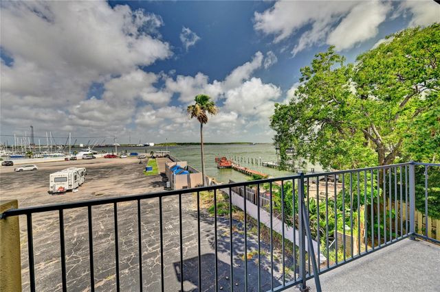 921 Marine Drive 110, Galveston, TX 77550