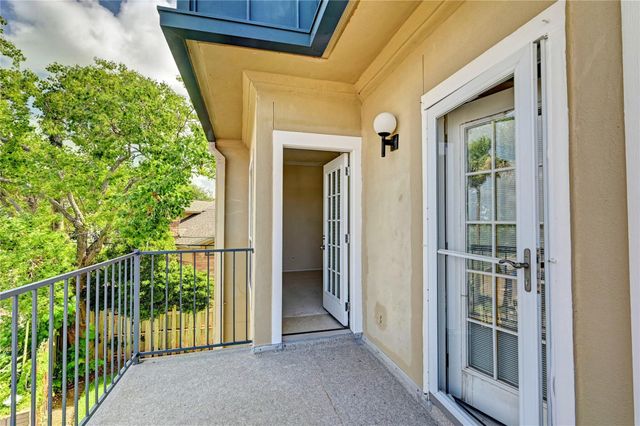 921 Marine Drive 110, Galveston, TX 77550