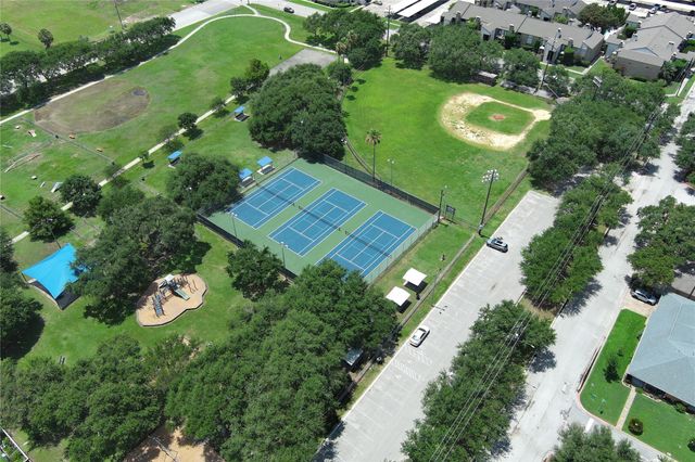 921 Marine Drive 110, Galveston, TX 77550